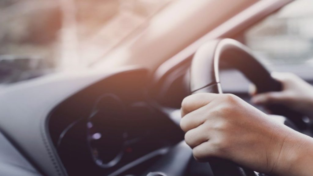 “Hai solo 4 mesi di tempo”, poi, smetti di guidare: ufficiale lo STOP I Se hai queste auto non potrai più salirci a bordo, rottamale, non ti serviranno a niente