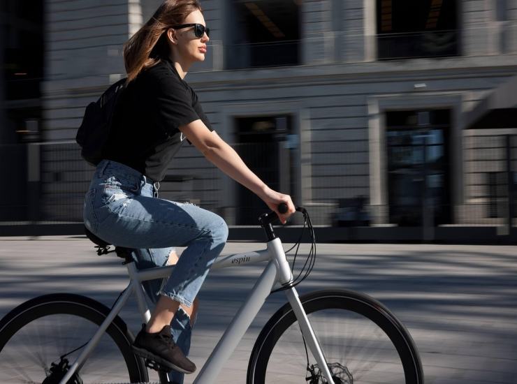 In bici in città, le regole 