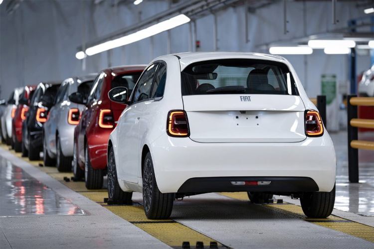 Nuova Fiat 500 ibrida - auto - solomotori.it