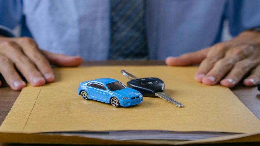Passaggio di proprietà tra familiari, ecco come funziona e cosa dice la legge