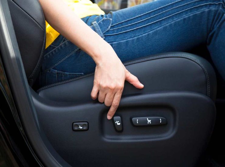 Posizione e regolazione alla guida 