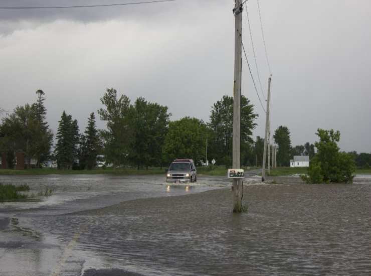 Auto sott'acqua 