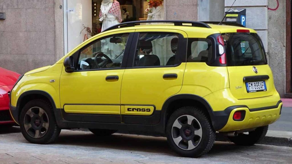 Auto più vendute in Italia a luglio: domina sempre la Panda | Quasi 8mila modelli acquistati dai clienti