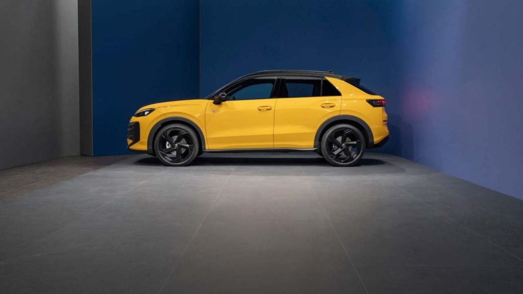 Volkswagen T-Roc 2026: i nuovi motori saranno solo ibridi | La compri a partire da 33.900 euro