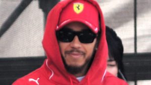 L’entusiasmo è già finito: la Ferrari pensa al sostituto di Hamilton | Bearman il primo nome sulla lista