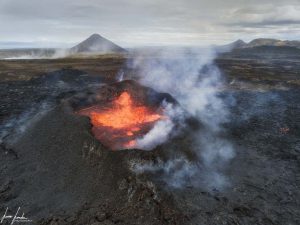 Islanda in fiamme | Nuova eruzione a Grindavík: cosa sta succedendo sottoterra