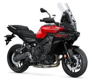 Yamaha sfida Ducati e BMW | Nuova Tracer 10 GT con radar di serie: la tecnologia premium diventa accessibile