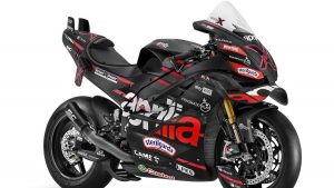 CFMOTO lancia la 800MT-X | 95 CV e dotazione premium a 10.990€: la sfida diretta a Yamaha e Aprilia