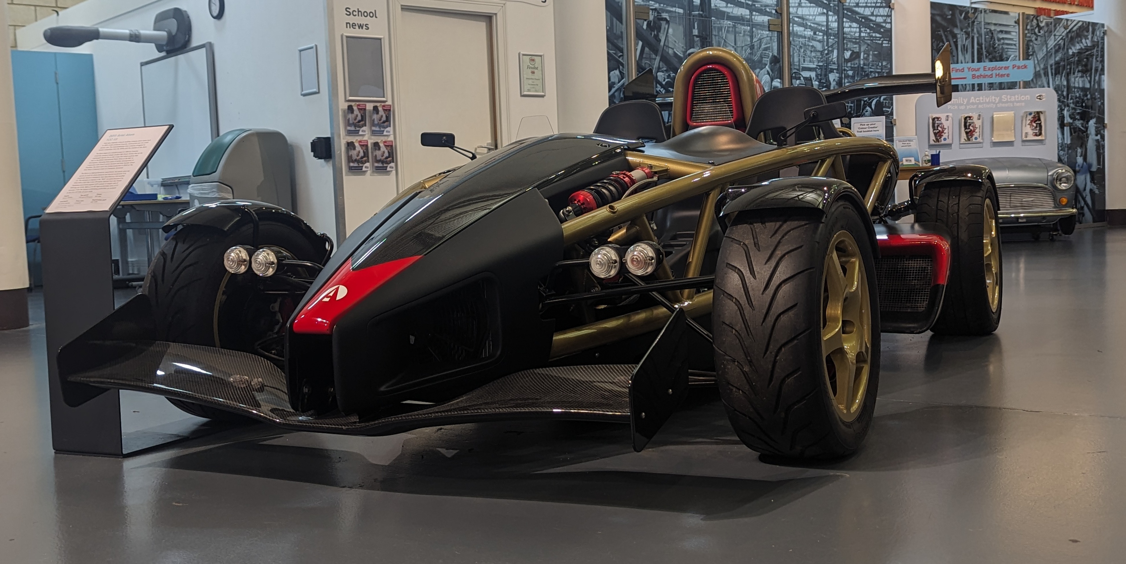 Ariel Atom V8 in esposizione