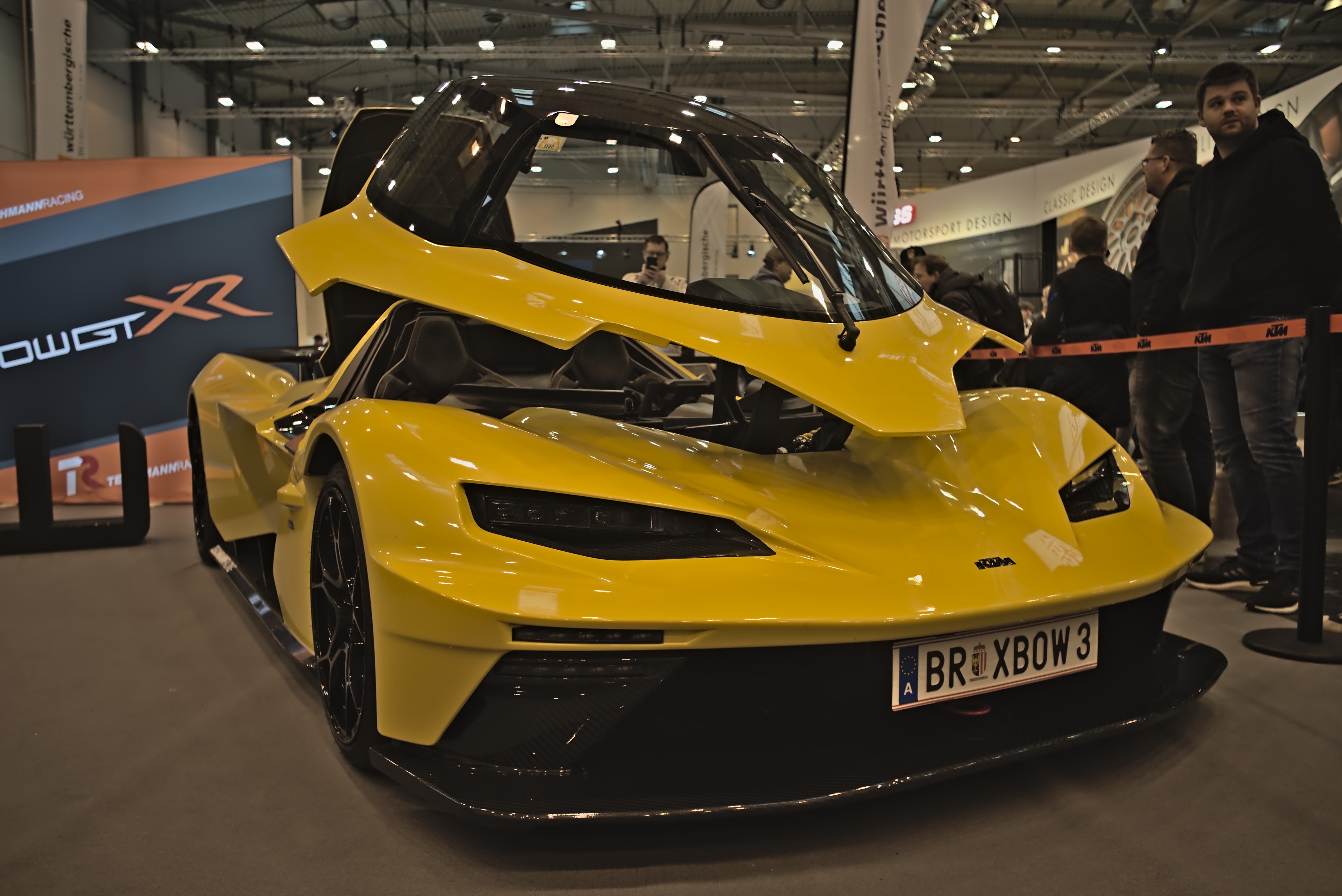 KTM X-BOW GTX in pista