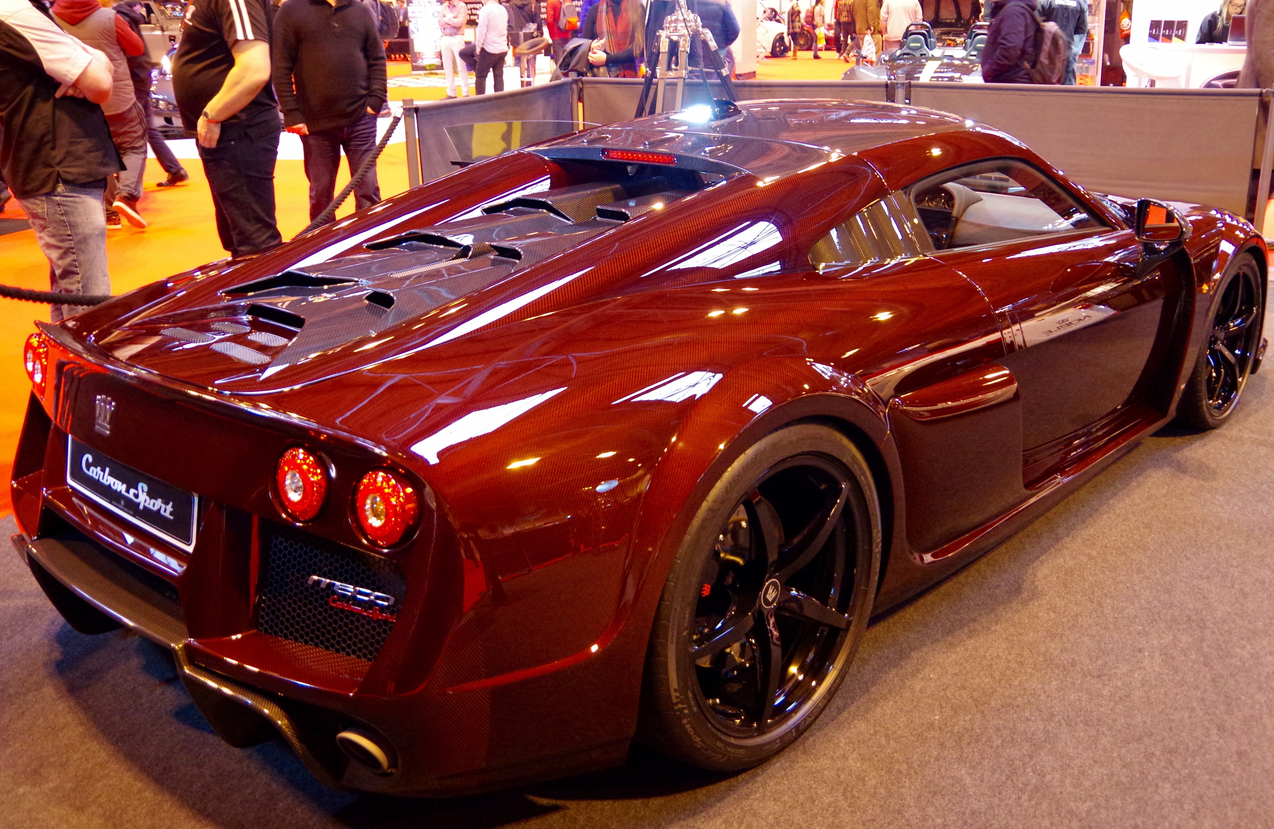 Noble M600 Carbon Sport nera