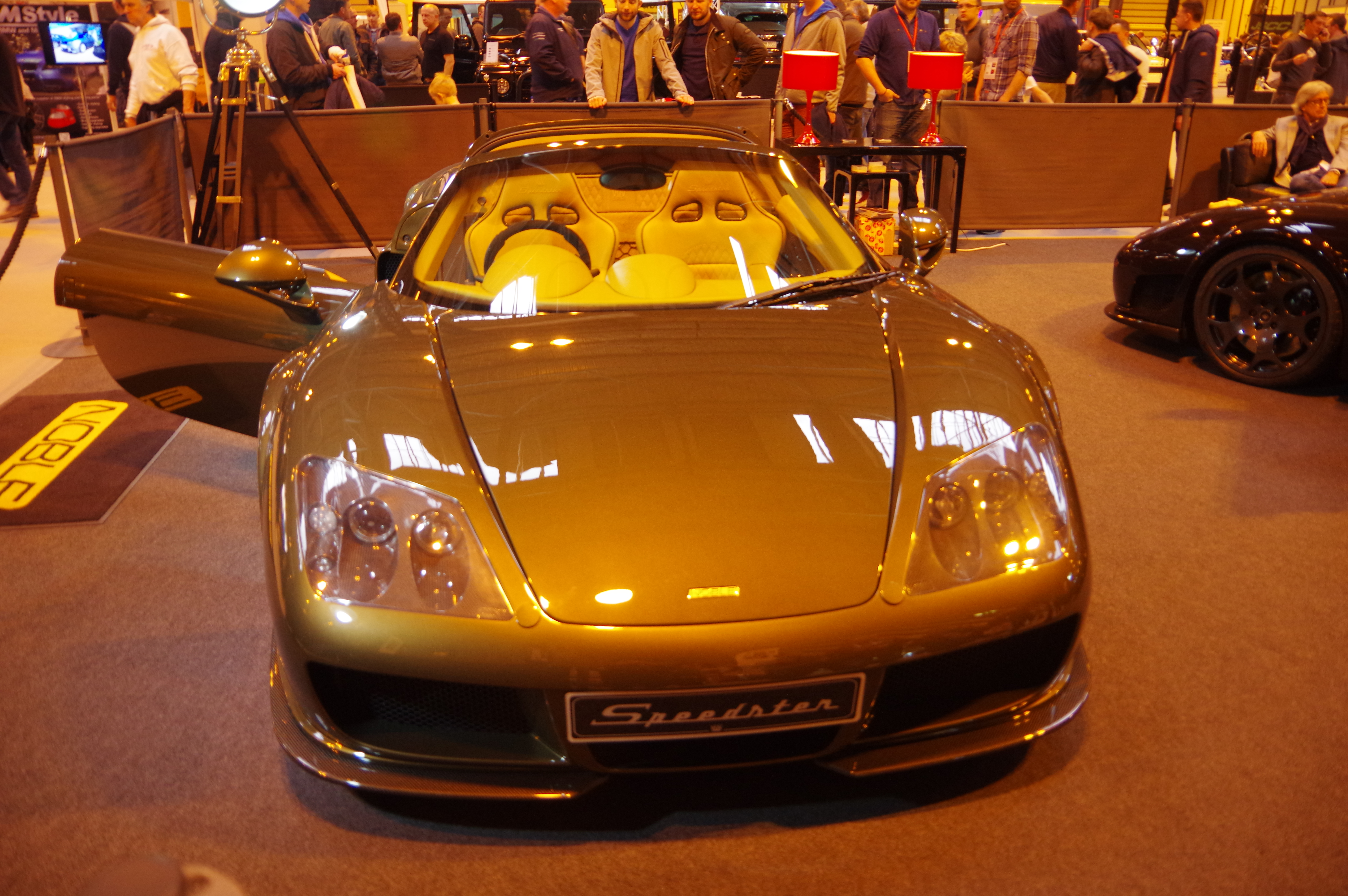 Noble M600 Speedster con carrozzeria aperta