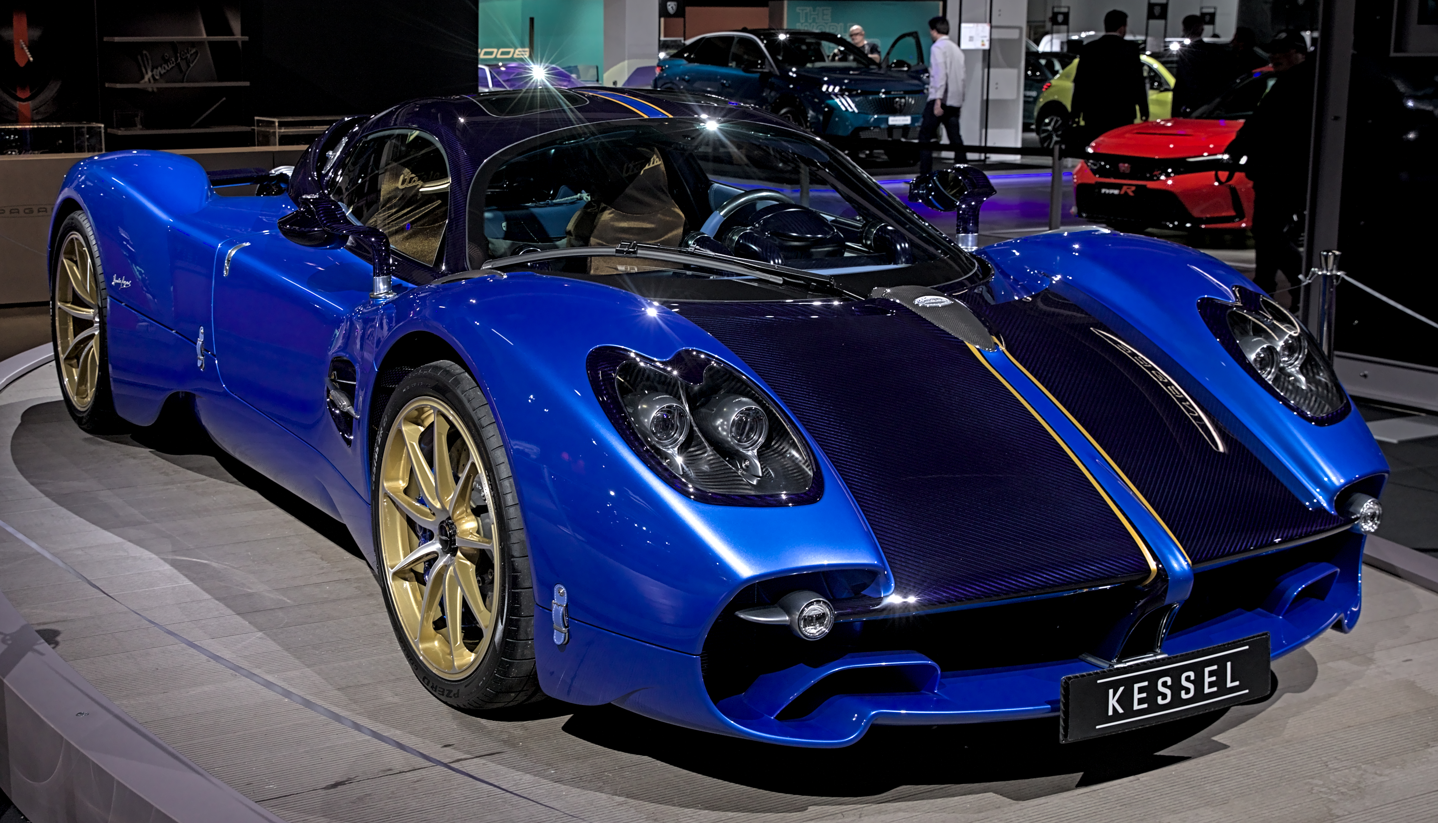 Pagani Utopia coupé esposta al salone di Zurigo