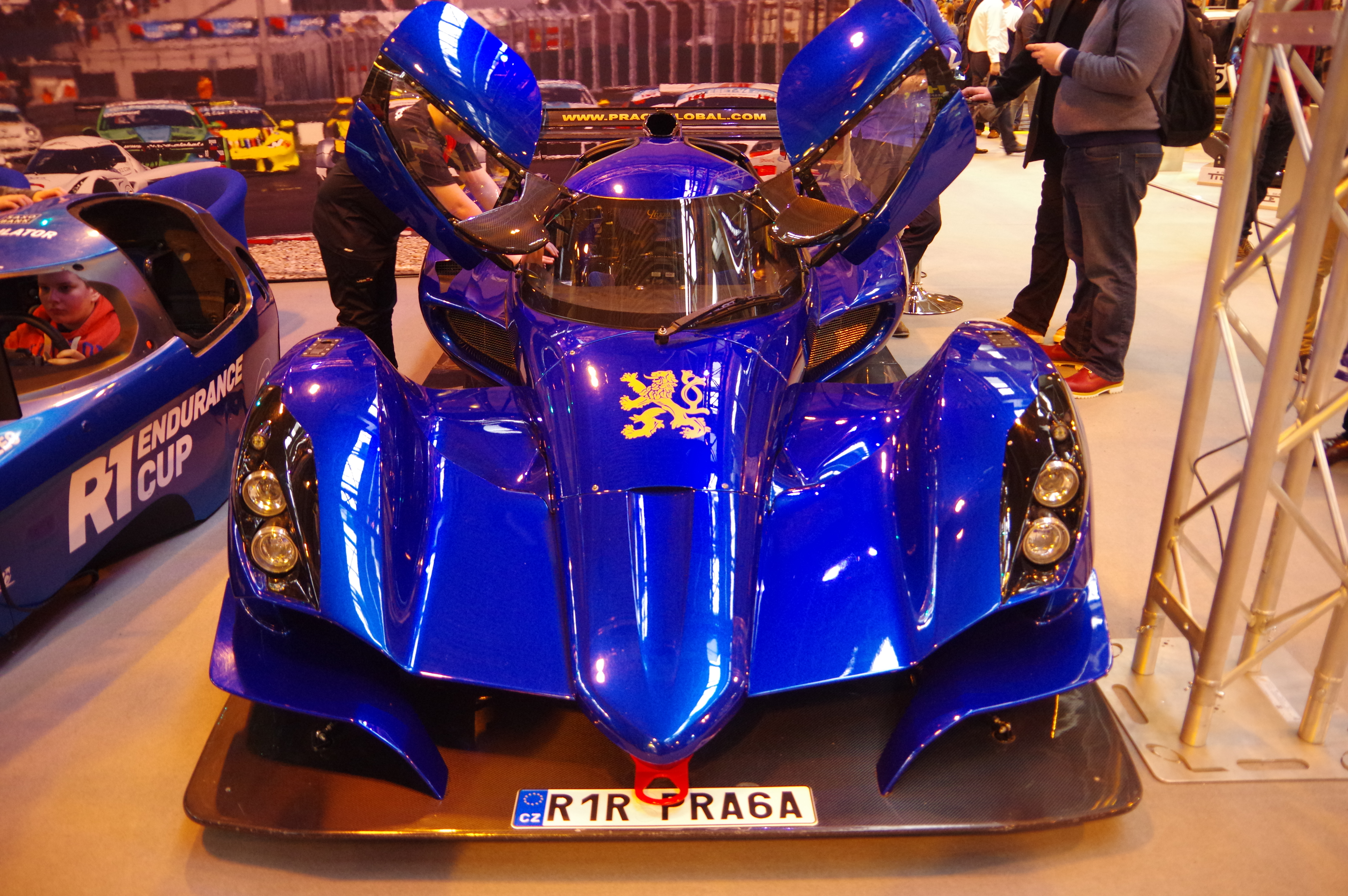 Praga R1R stradale