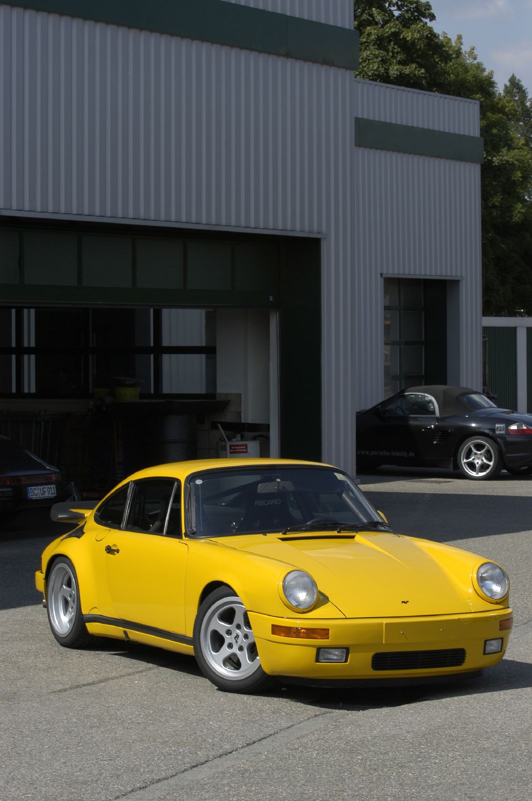 RUF CTR Yellowbird gialla vista anteriore